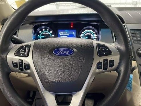 2017 Ford Taurus SE Sedan 4D White, Sioux Falls, SD