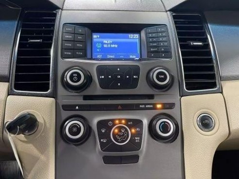 2017 Ford Taurus SE Sedan 4D White, Sioux Falls, SD