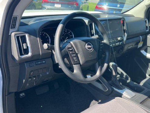 2025 Nissan Frontier SV White, Concord, NH