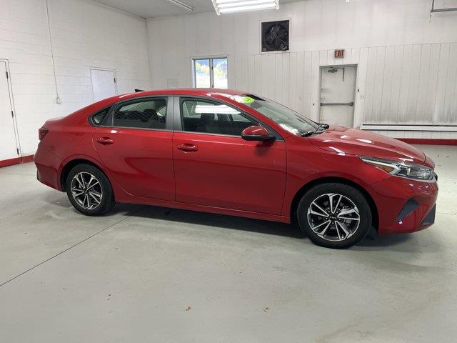 2024 Kia Forte LXS Currant Red, Beaverdale, PA