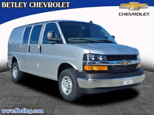 2025 Chevrolet Express Van 2500 Silver, Derry, NH