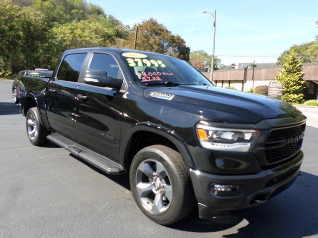2022 Ram 1500 Big Horn Crew Cab SWB 4WD Black, Johnstown, PA