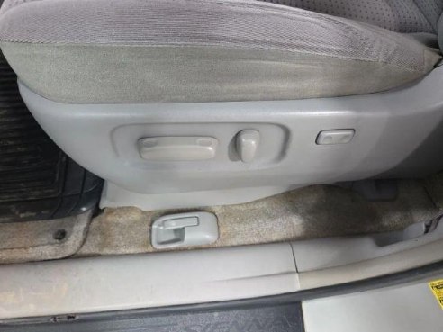 2006 Toyota Sienna LE Minivan 4D Silver, Sioux Falls, SD