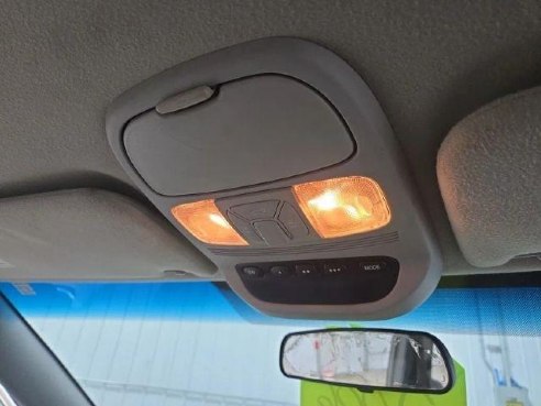 2006 Toyota Sienna LE Minivan 4D Silver, Sioux Falls, SD