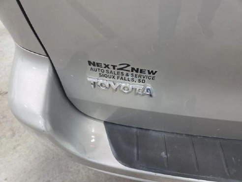 2006 Toyota Sienna LE Minivan 4D Silver, Sioux Falls, SD