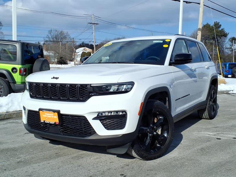 2023 Jeep Grand Cherokee Limited Bright White Clearcoat, Lynnfield, MA