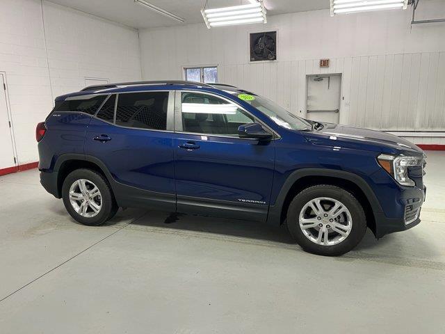 2022 GMC Terrain SLE Marine Metallic, Beaverdale, PA